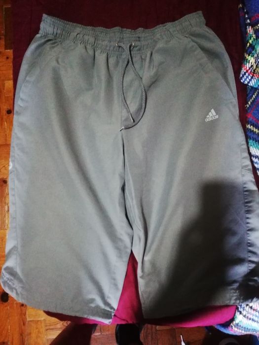 Calções ADIDAS Novos TAMANHO M,
