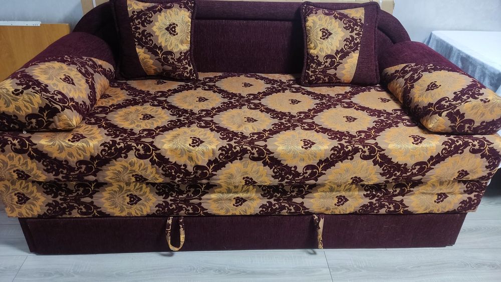 Продам диван б/у