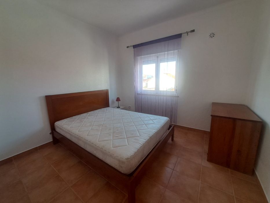 Moradia T3 com garagem e quintal