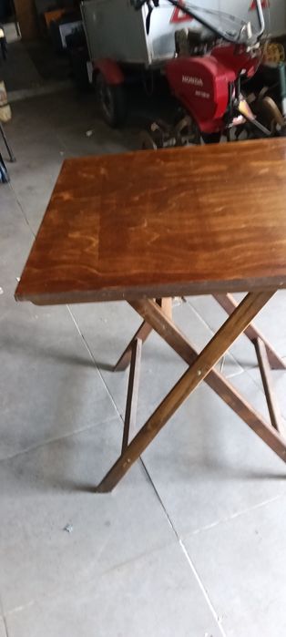 Vendo mesa de madeira