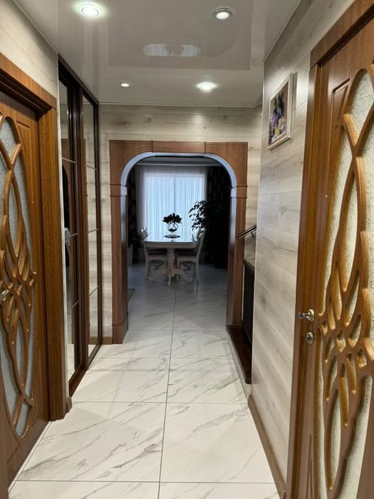 Оренда будинку  з зручним плануванням