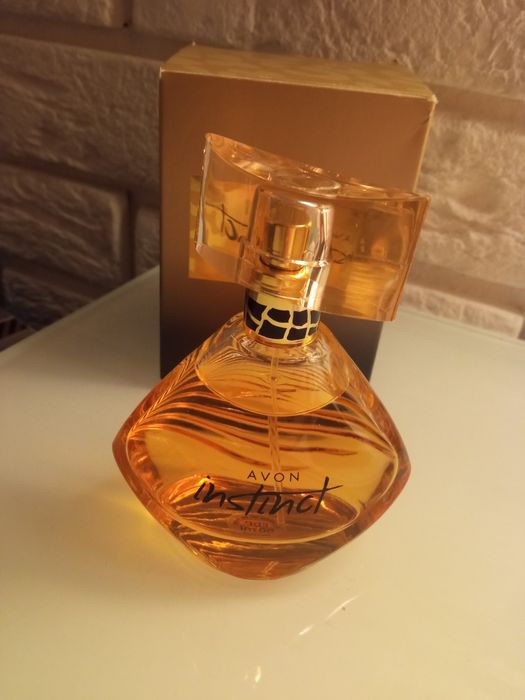 Woda perfumowana Avon instinct