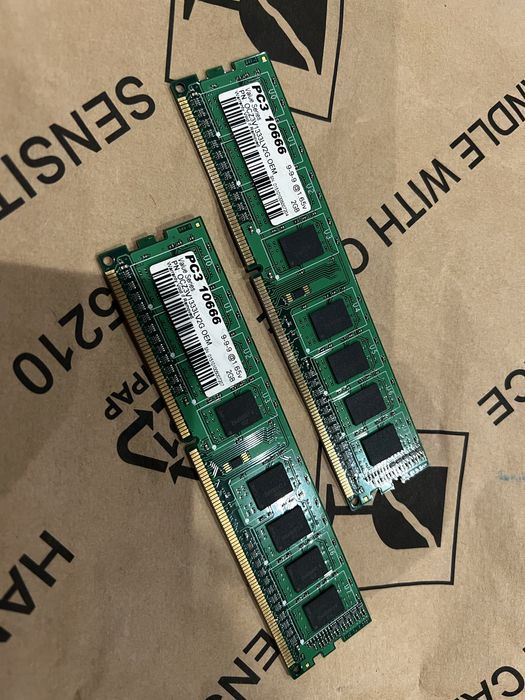 Оперативная память OCZ DDR3 1333 MHz 8gb 4x2 PC3-10666