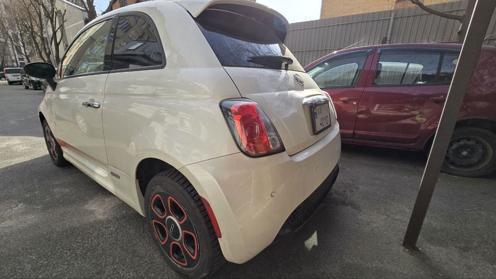 Продам Fiat 500e 2015 р.