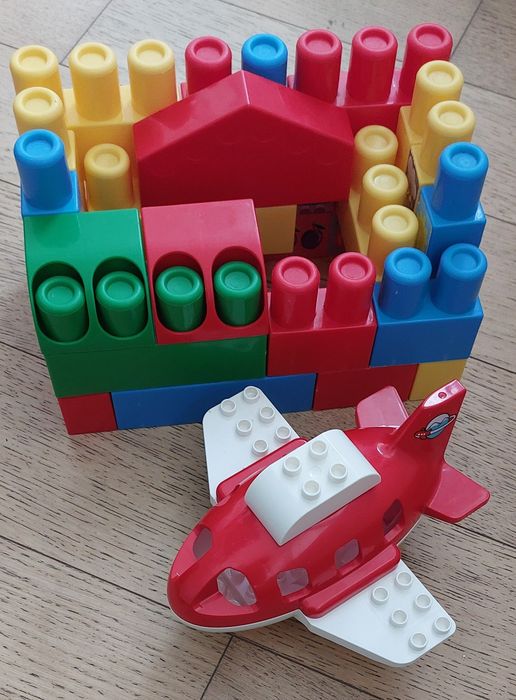 Конструктор для малышей, большие детали