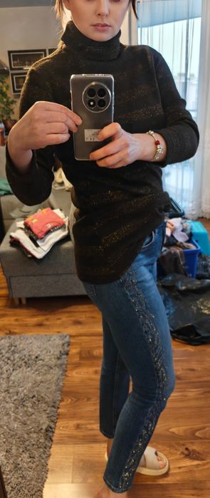 Brązowy złoty sweter z golfem M