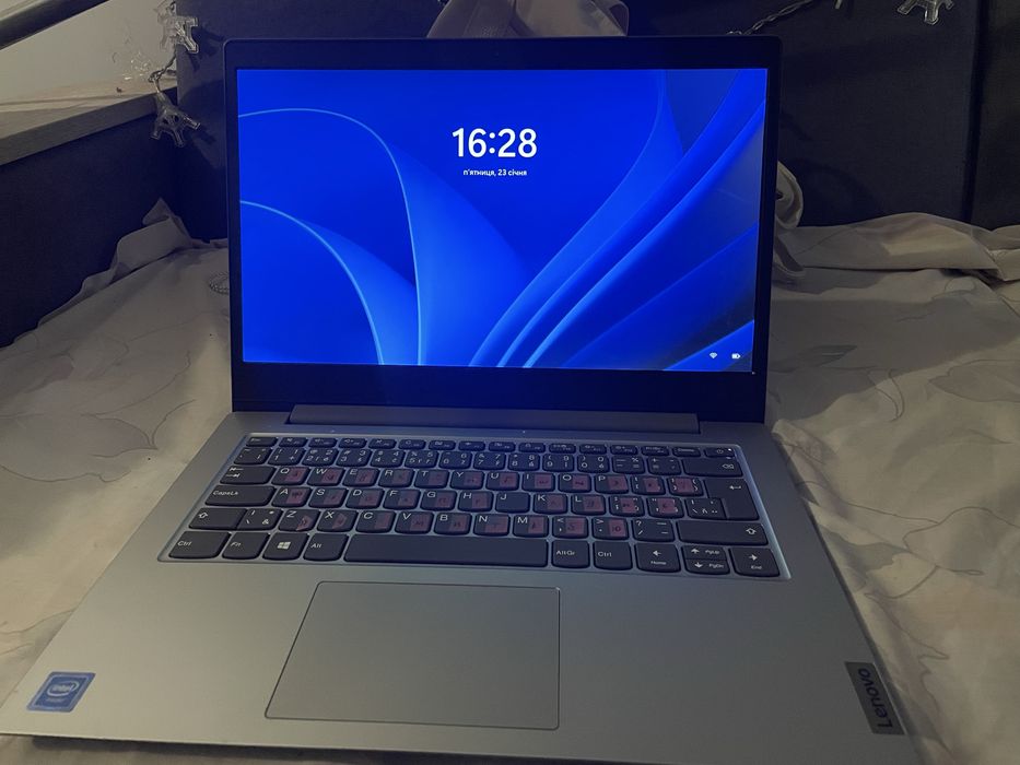 Продається ноутбук Lenovo