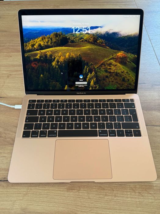 MacBook Air 2018 złoty róż - stan jak nowy