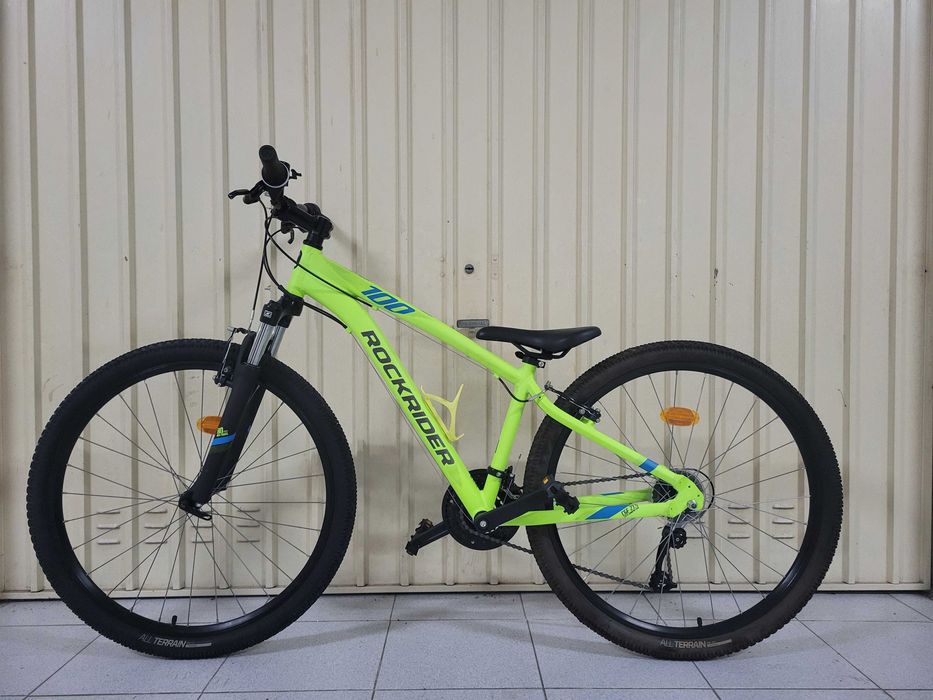 bicicleta BTT Decathlon Btwin Rockrider ST100,