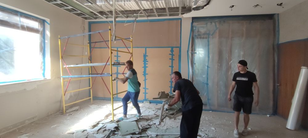 Демонтаж стін, плитки, стяжки, штукатурки. Демонтаж гіпсокартону