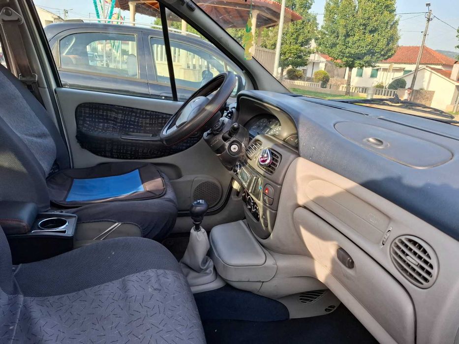 Renault megane scenic 1.4 gasolina – reliable family car – registered in Portugal, Next IPO Inspection: Valid until 26 April 2027