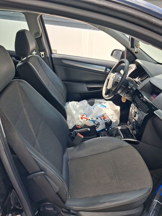 Vendo astra h impecável foto 3