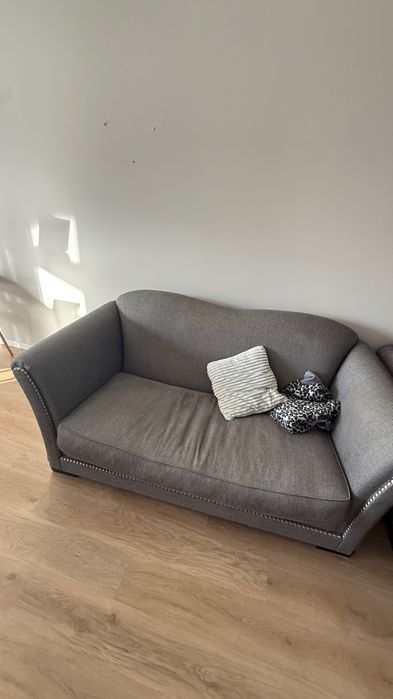 Sofá cinza 180 cm