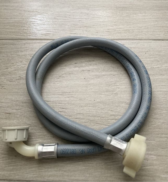 Шланг для пральної машини. Гарний стан.