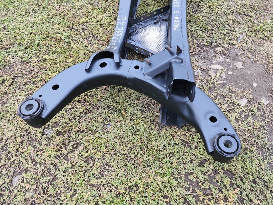 Mazda 2012-2027 підрамник задній GHP92880XE