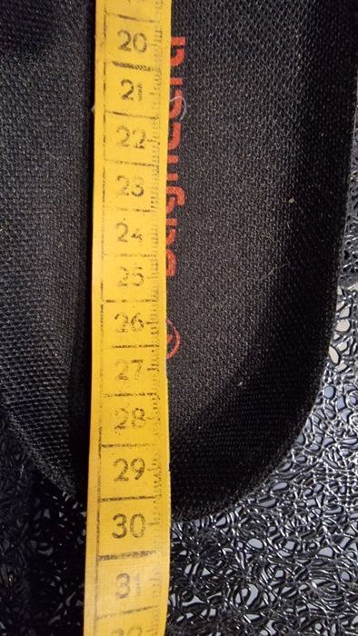 Bagheera piękne halówki R44 28cm