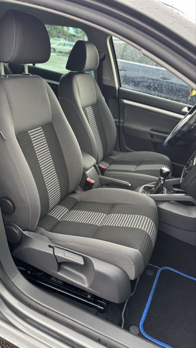 Volkswagen GOLF  mpi  2008