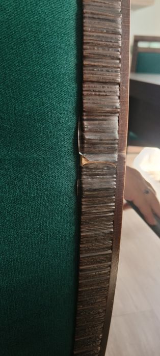 Rozkładany stół z 4 krzesłami drewnianymi