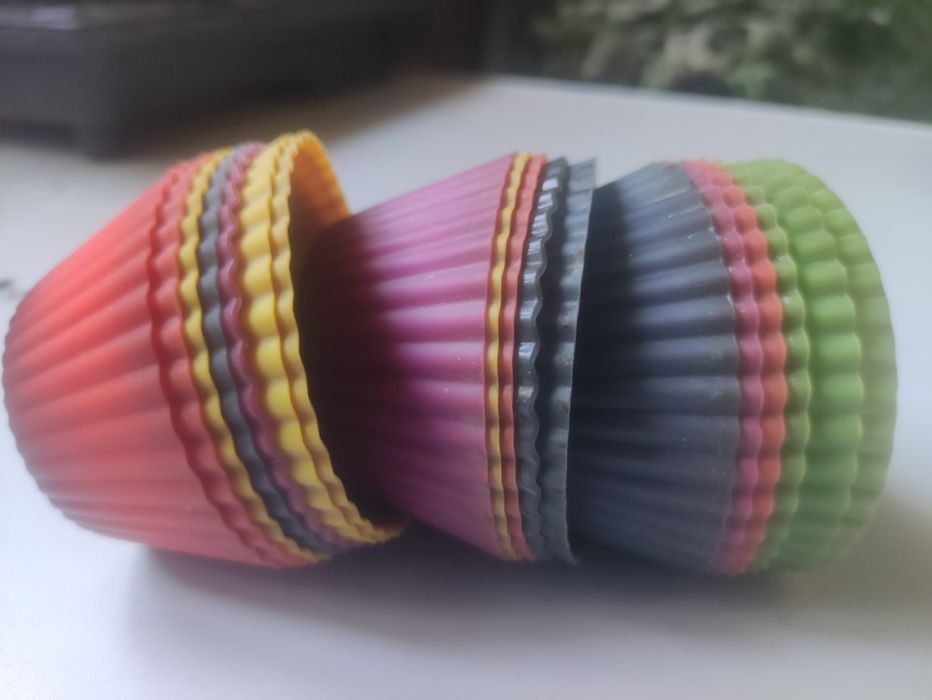 Продам силиконовые формы для выпечки,бумага для выпечки