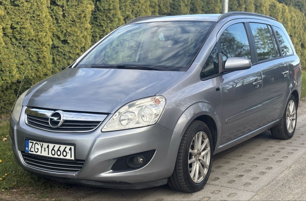 Opel  Zafira B  1.9CDTI (120KM) 2006r / 7-osobowa / Hak / 227 000