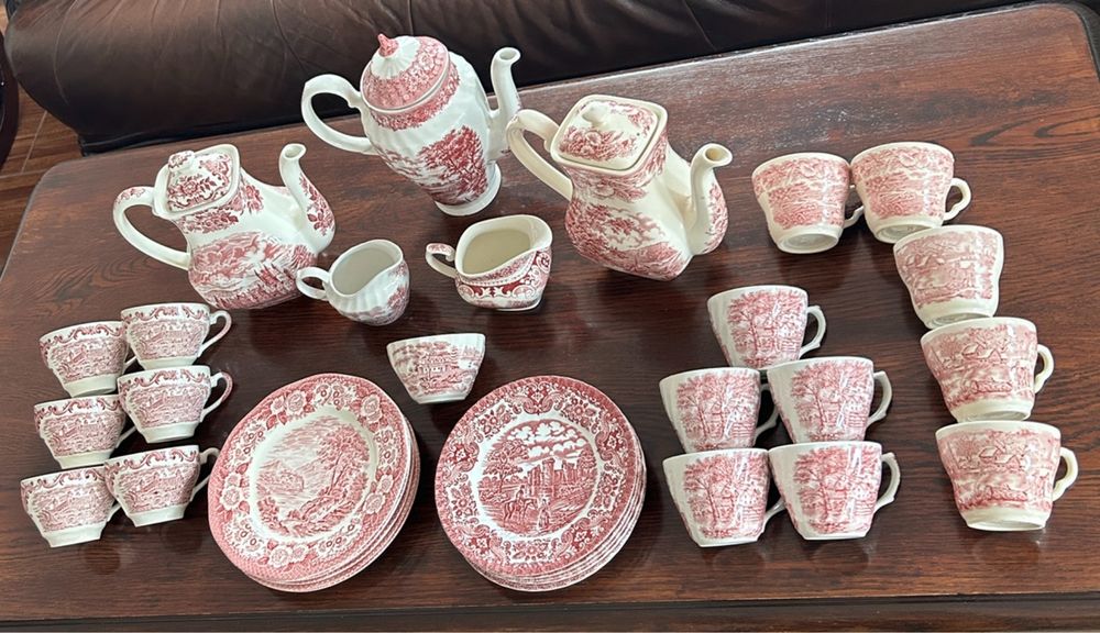 Zestaw porcelany różowej
