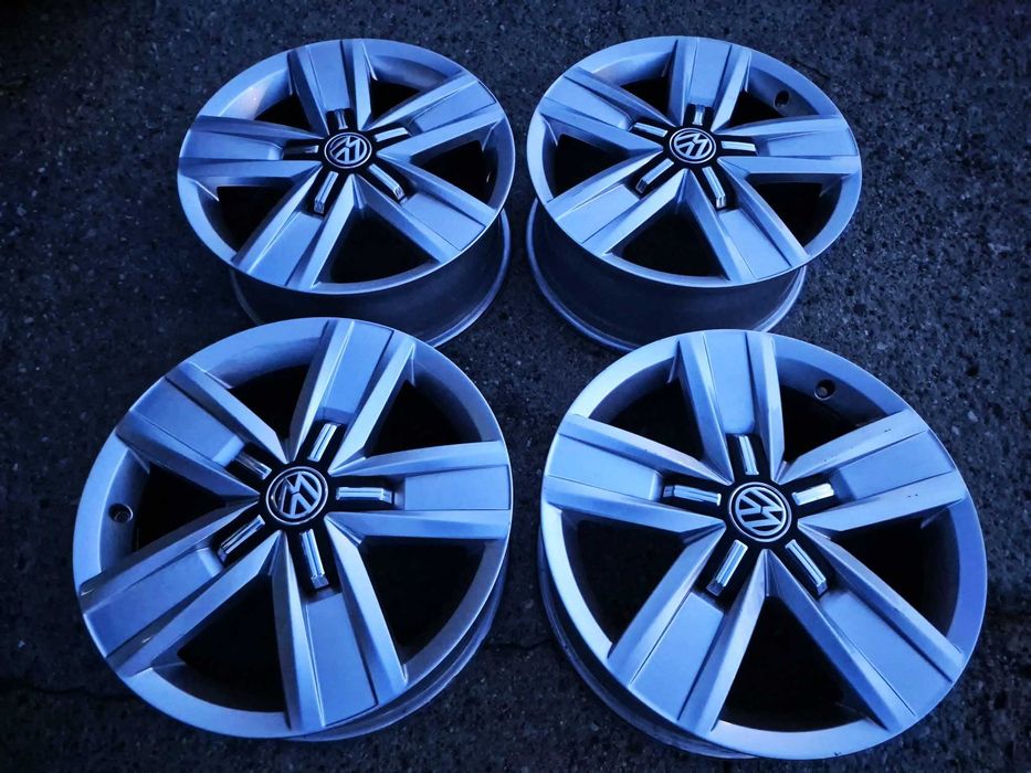 Vw  T5 T6 Transporter Caravelle Multivan Davenport Oryginalne Alufelgi 17 Cali 7E0 ET55