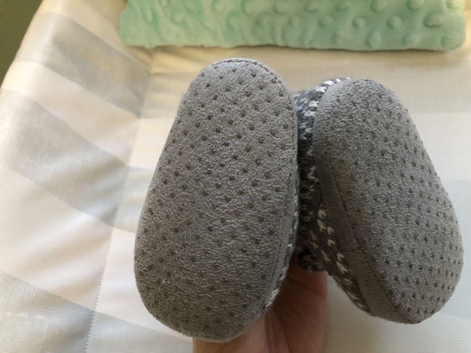Ciepłe buty niemowlęce niechodki 3-6 miesięcy