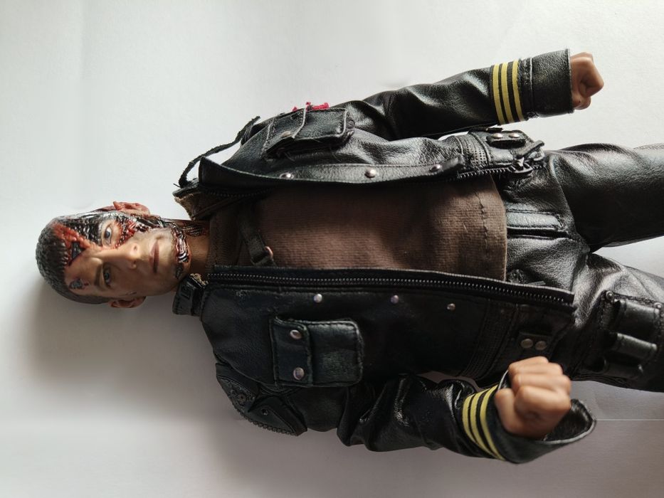 Marcus Wright Hot Toys