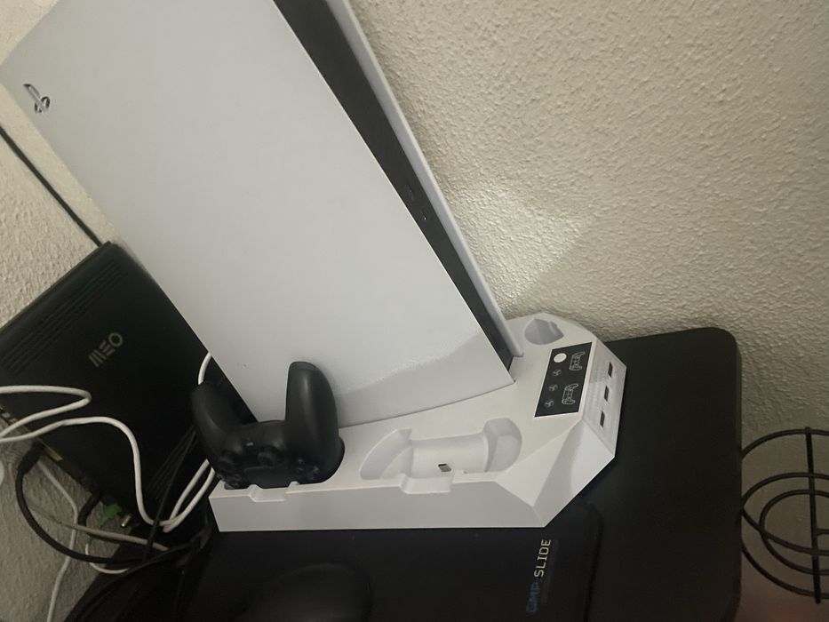 Ps5 1T com pouco uso