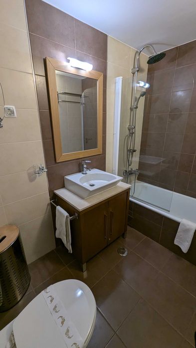 Apart. T3 com piscina