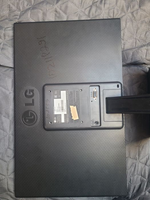 Монитор LG, 75 герц,19 дюймов