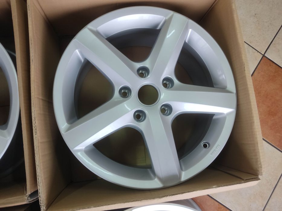 Felgi aluminiowe NOWE AUDI Q7 VW TUAREG 5x130 18 8j et53 możliwa wysył