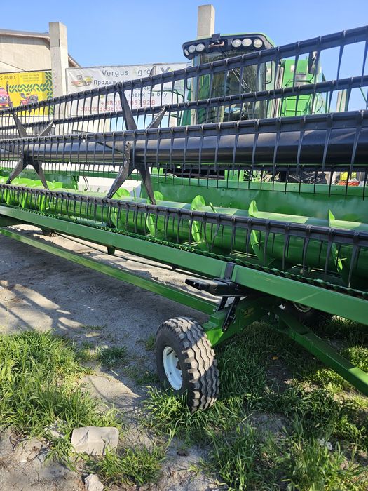 Продам комбаїн Джондир в гарному стані.