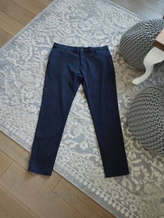 Spodnie wizytowe męskie Zara r.46