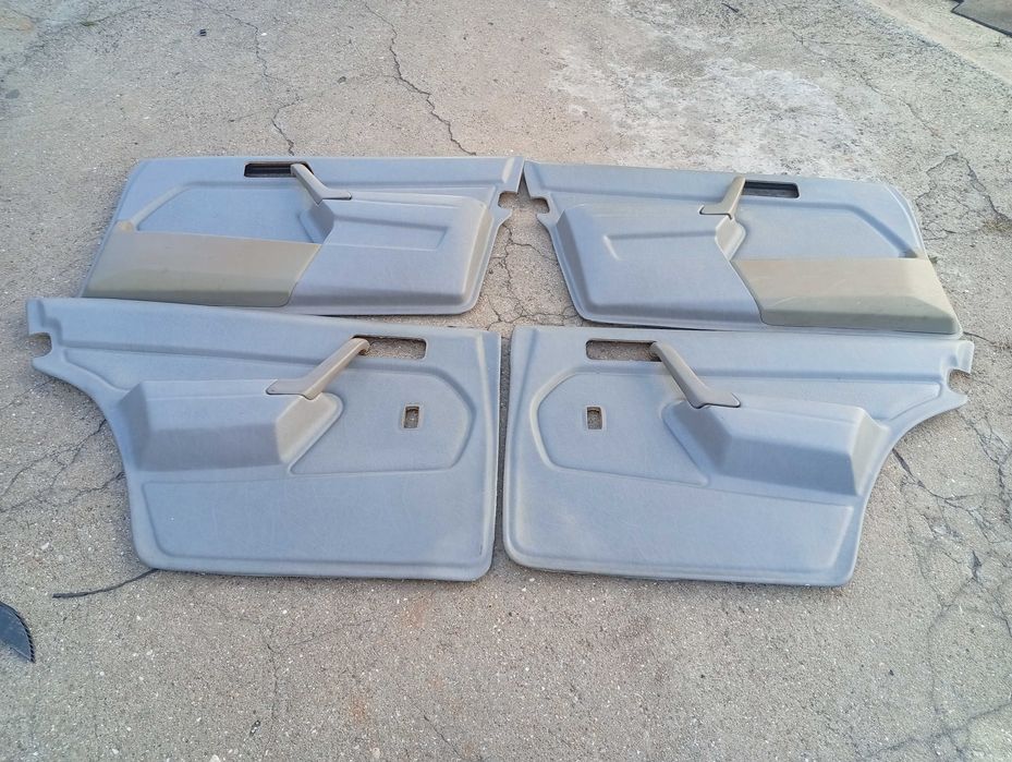 Mercedes 190 W201 - Conjunto bancos e quartelas