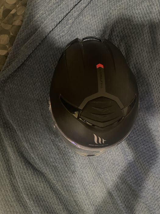 Kask thunder 4 malo uzywany z interkomem