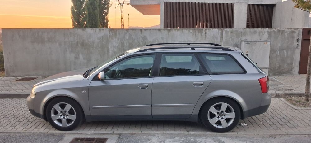 Audi a4  avant 1.9 tdi 130cv M6 sport nacional 2004/05 1 registo — photo 2