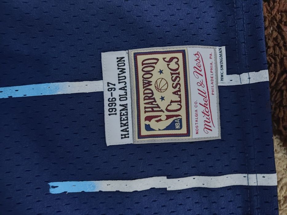 Майка баскетбольная Хакима Оладжувона