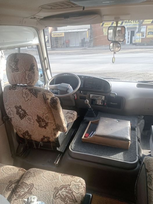 Toyota Coaster 28 мест