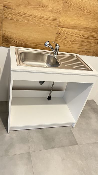 zlew nowy z wyciąganą  sluchawką