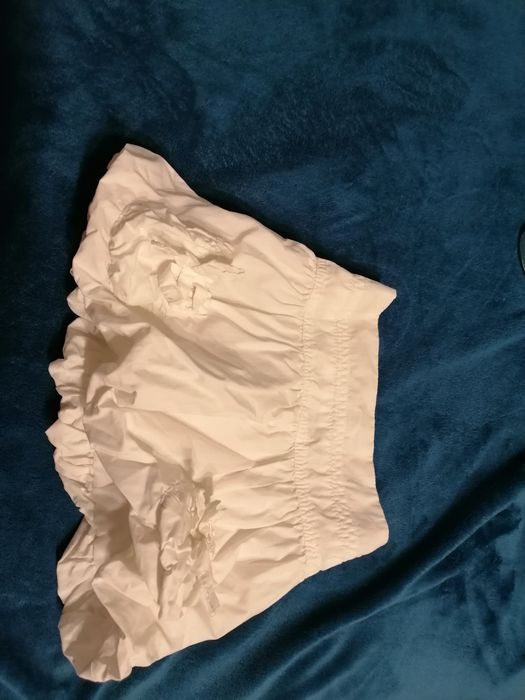 Biała spódniczka bombka 104/116