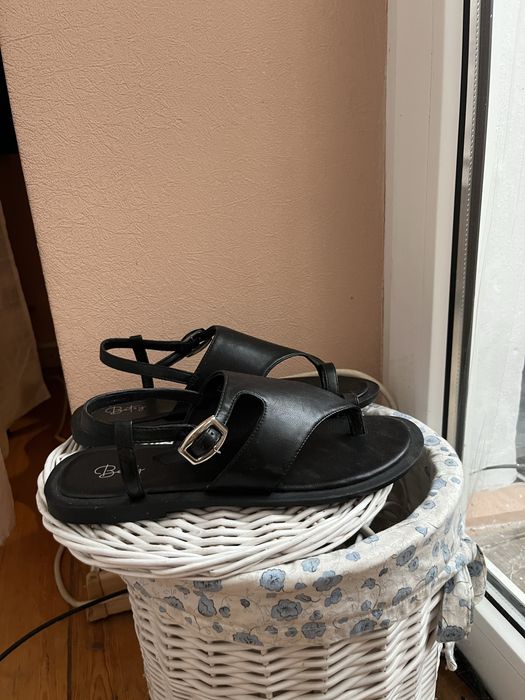 Взуття 39 розмір