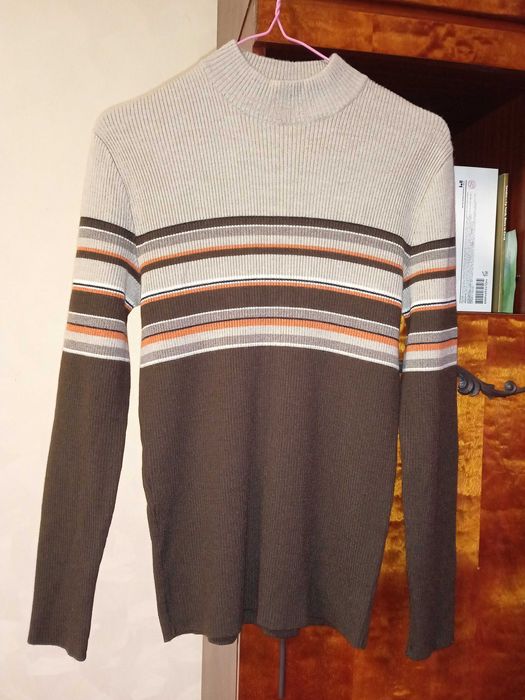 Светр Cacharel!!