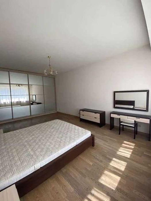 Apartment in Kyiv - View 2