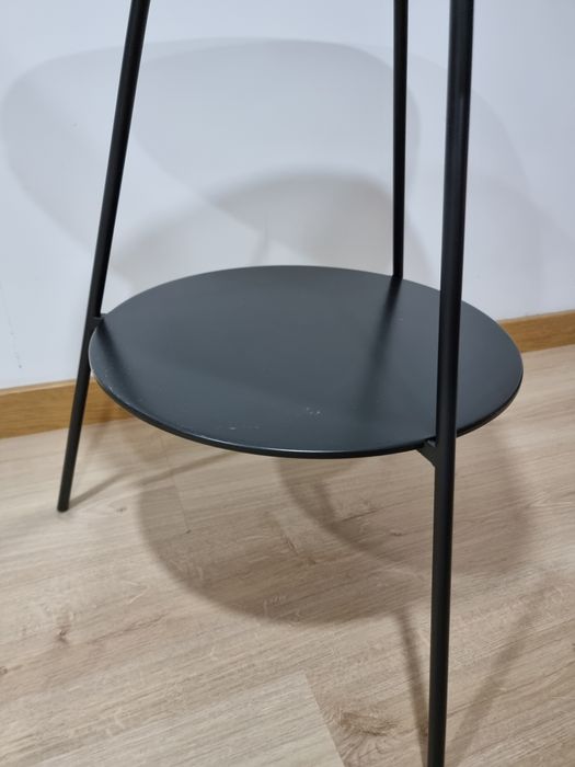 Mesa de centro de metal