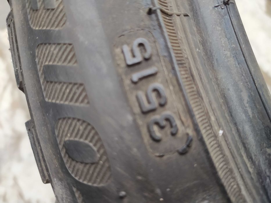 2x używane opony zimowe 235/40 R18 Bridgestone Gwarancja montaż