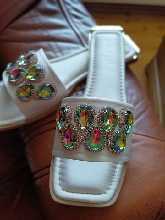 Eleganckie Klapki