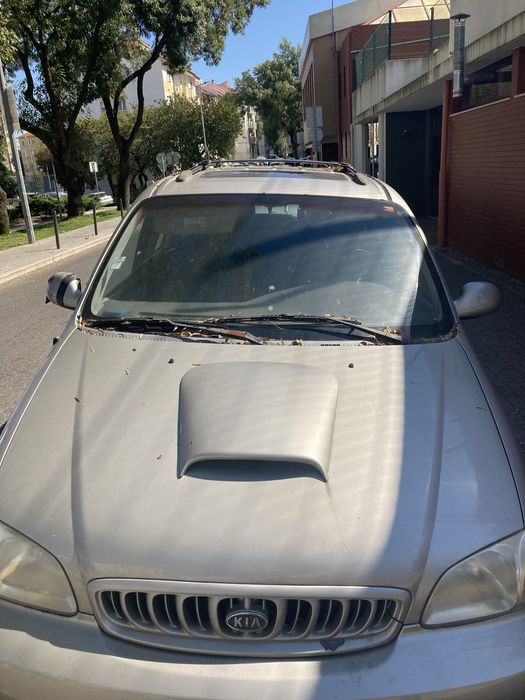 Kia carnival ano 2000