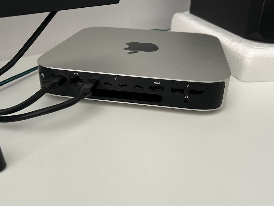 Mac Mini M2Pro 2023 + Acessorios