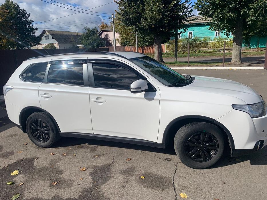 Терміново продається Авто  Mitsubishi Outlander 2014 рік